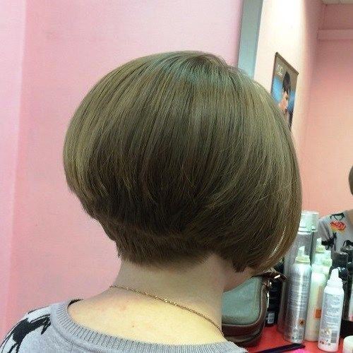 Stacked Platinum Short Hair Wedge for Girls