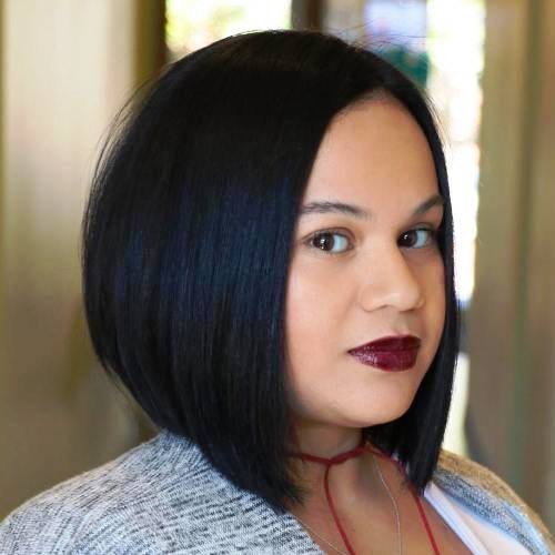 Short Flip Haircut for Round Faces